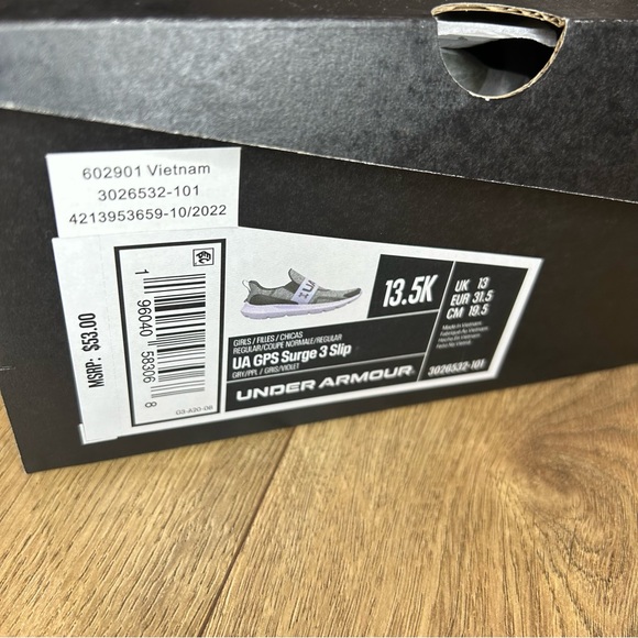 NIB $53 Under Armour GPS Surge 3 slip on in gray - Size 13.5K - Picture 8 of 10